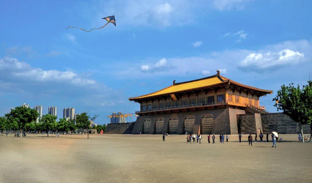 Xi’an: Where Ancient Glory Meets Everyday Warmth